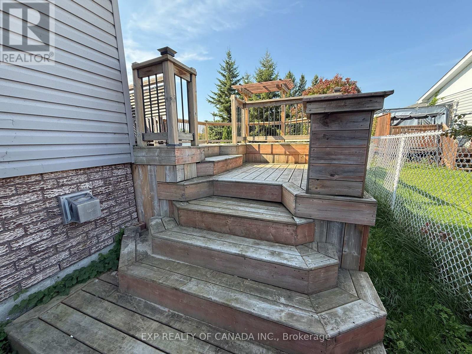 104 Ruth Street, Timmins, Ontario P0N 1C0 - Photo 4 - T12415215