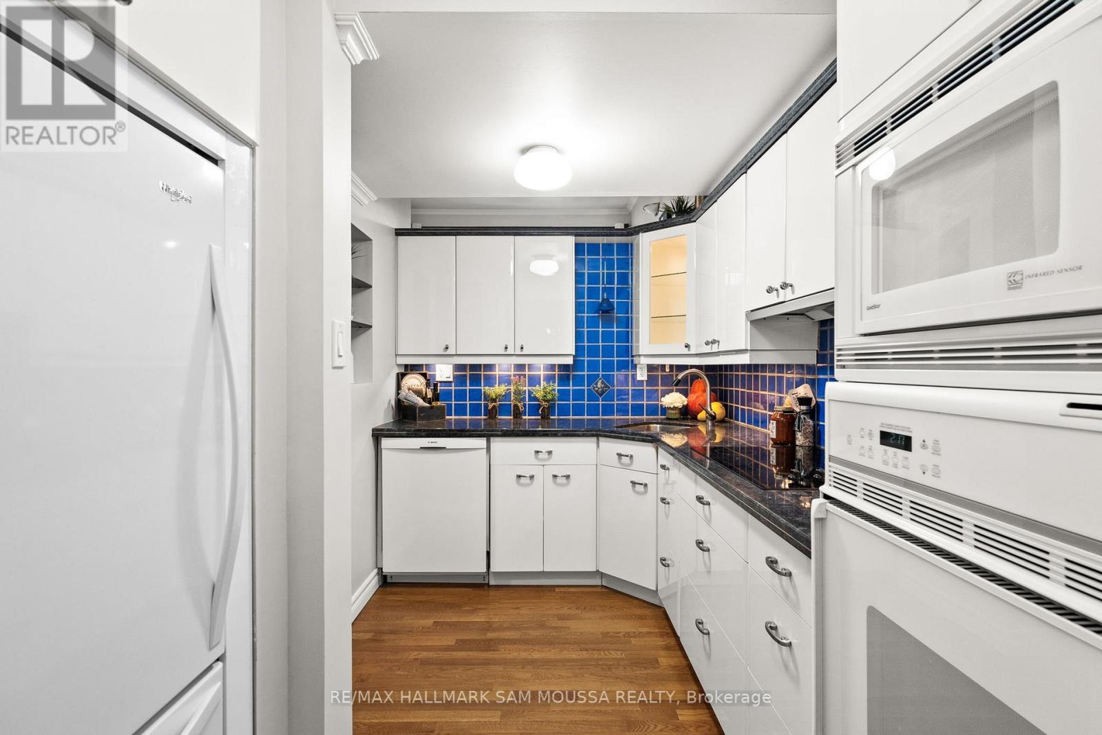 4 - 60 Greenfield Avenue, Ottawa, Ontario  K1S 0X7 - Photo 10 - X12415175
