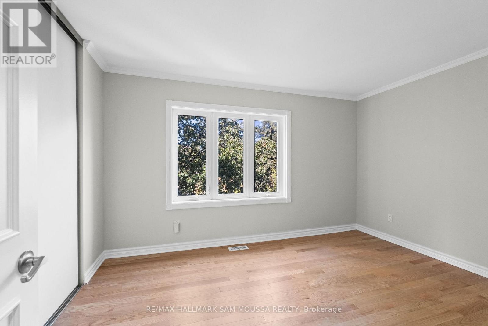 4 - 60 Greenfield Avenue, Ottawa, Ontario  K1S 0X7 - Photo 22 - X12415175