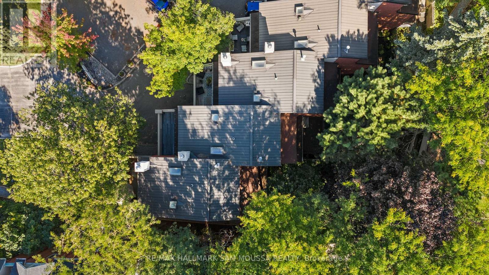 4 - 60 Greenfield Avenue, Ottawa, Ontario  K1S 0X7 - Photo 37 - X12415175