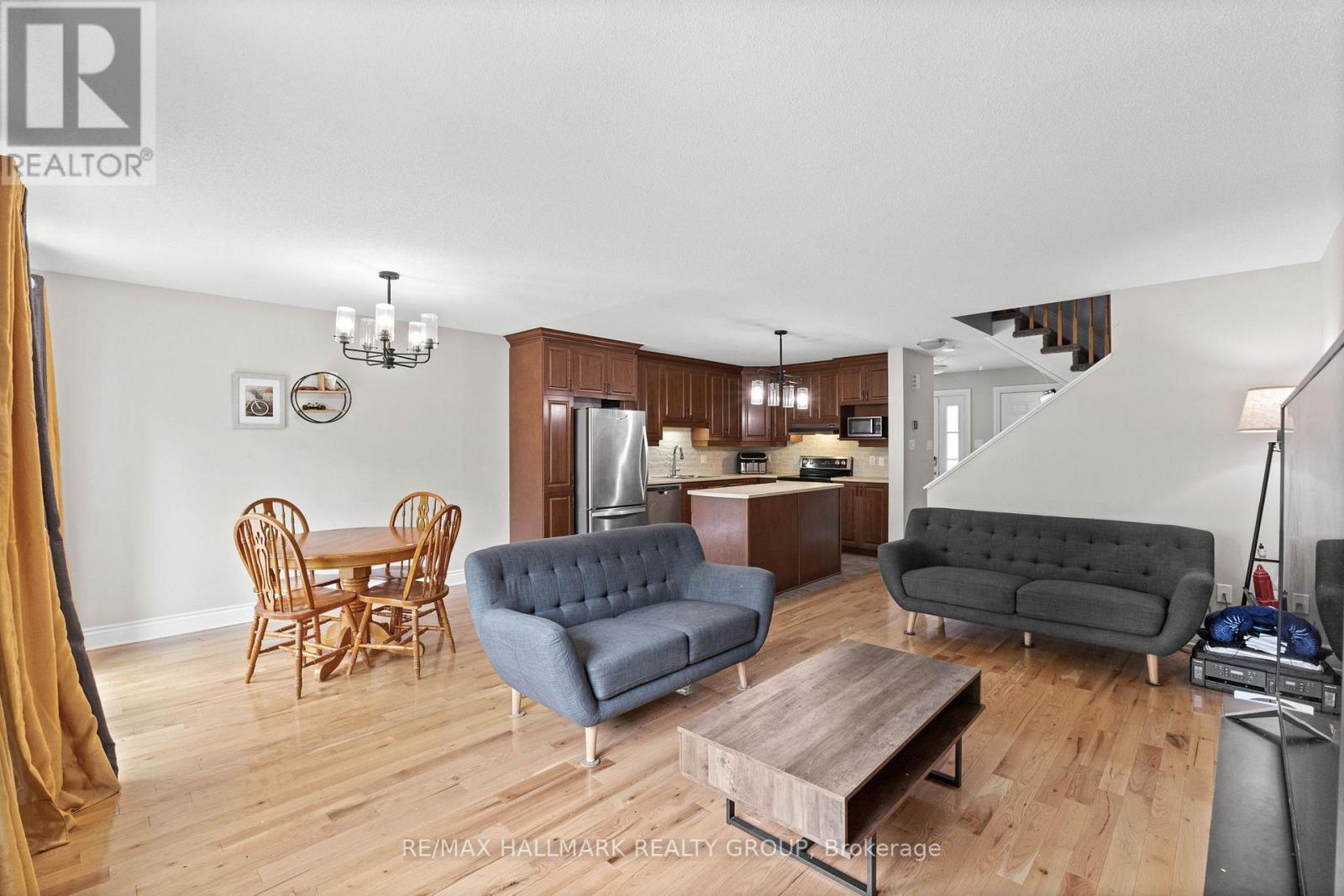2309 Marble Crescent, Clarence-Rockland, Ontario  K4K 0G9 - Photo 19 - X12415200