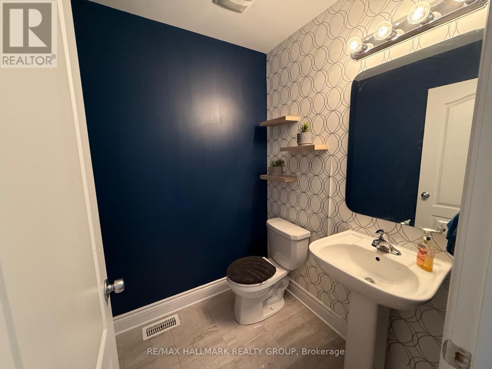 2309 Marble Crescent, Clarence-Rockland, Ontario  K4K 0G9 - Photo 4 - X12415200