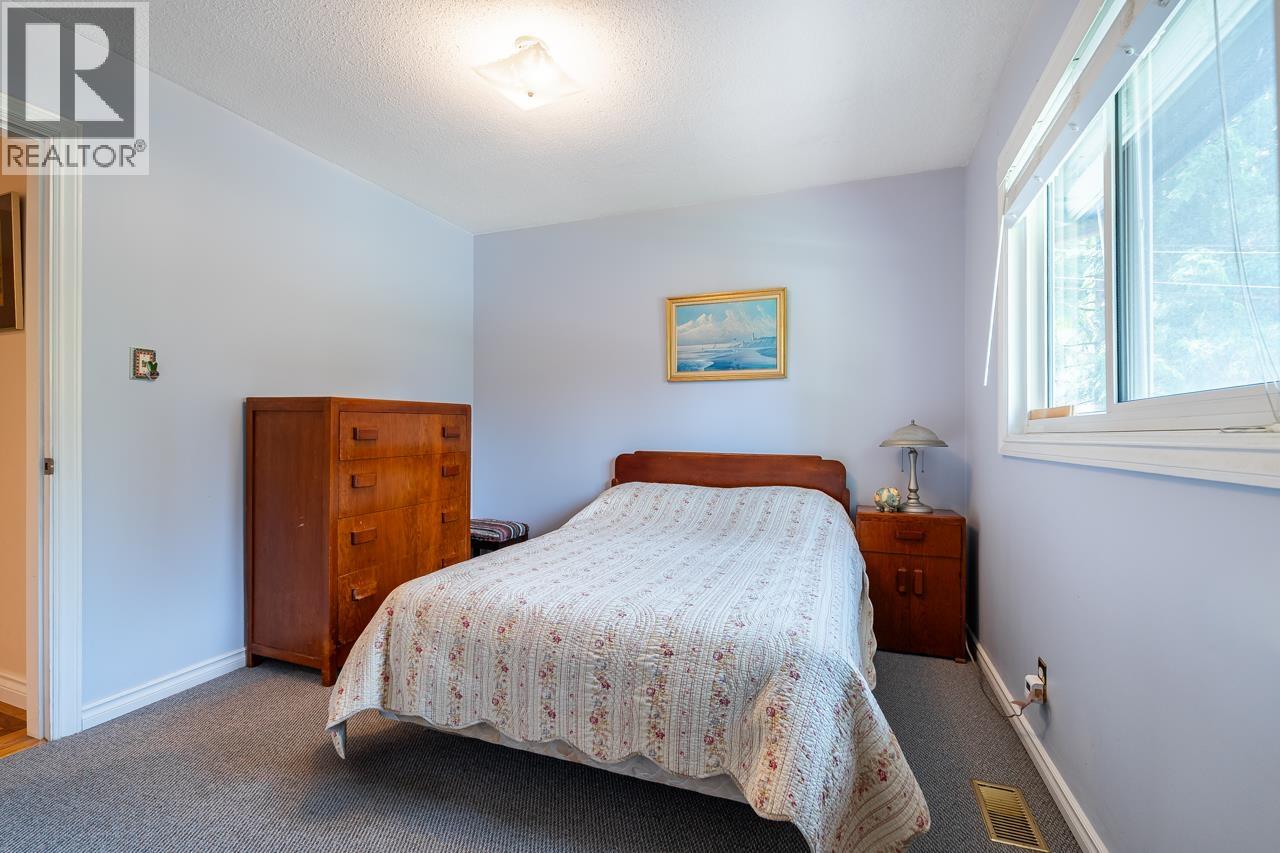 2283 Park Crescent, Coquitlam, British Columbia  V3J 6T3 - Photo 18 - R3050006