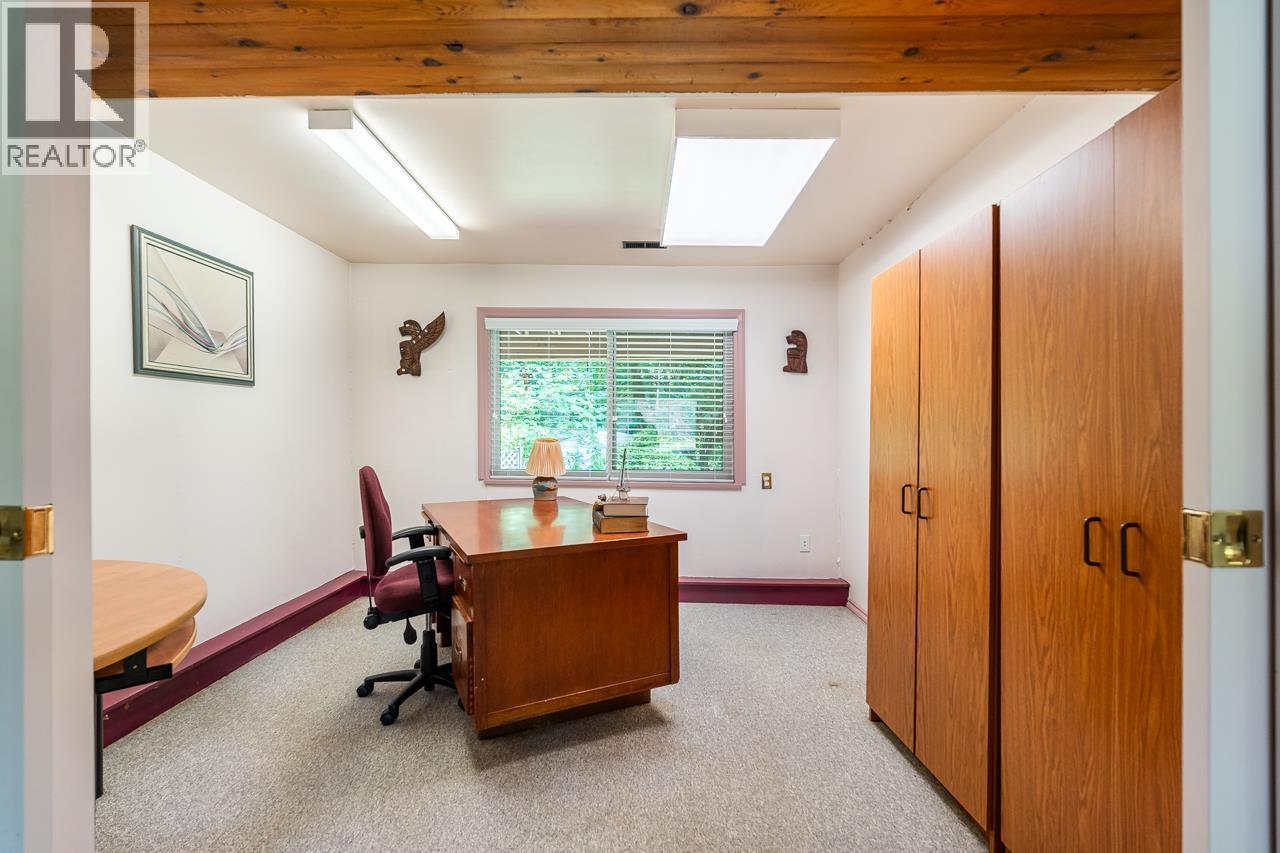 2283 Park Crescent, Coquitlam, British Columbia  V3J 6T3 - Photo 25 - R3050006