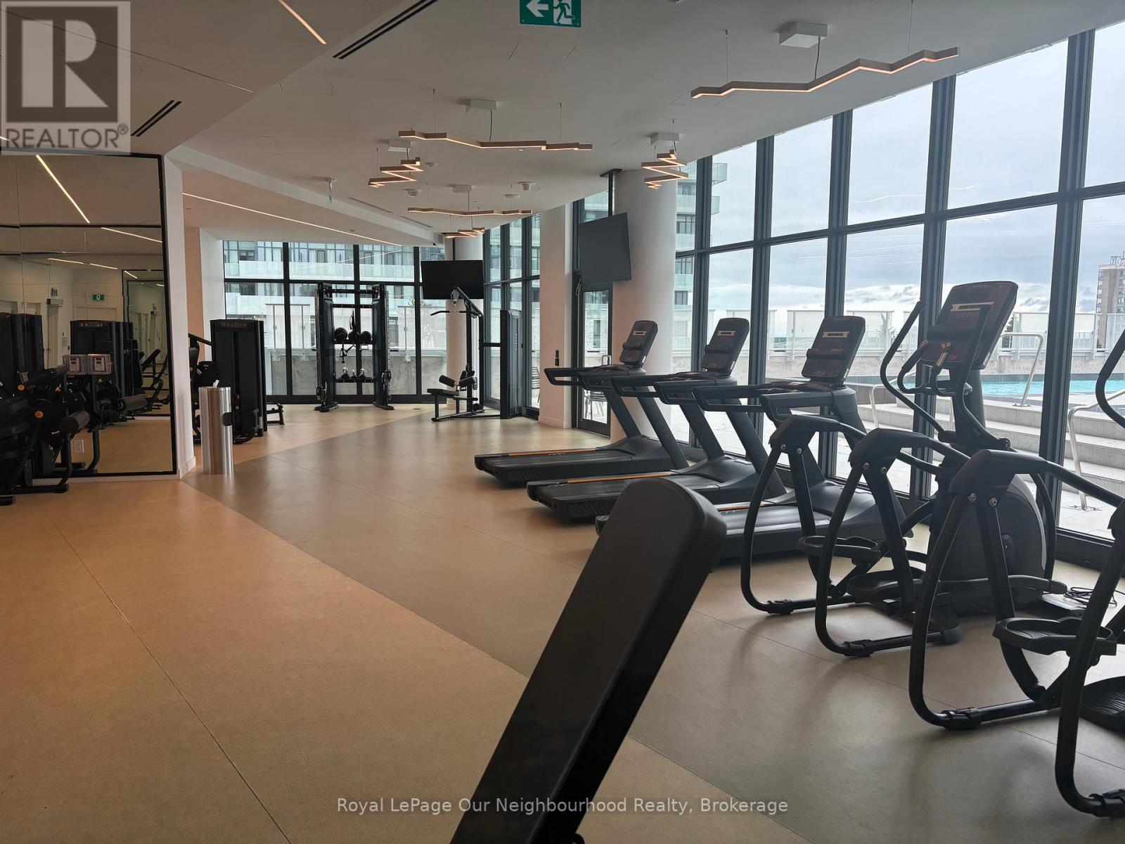 2405 - 3900 Confederation Parkway, Mississauga, Ontario  L5B 0M3 - Photo 30 - W12415247