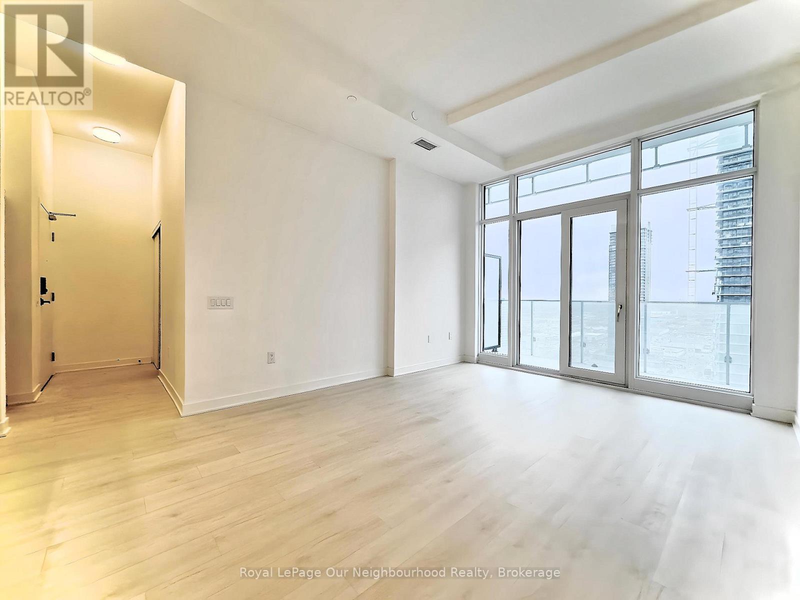 2405 - 3900 Confederation Parkway, Mississauga, Ontario  L5B 0M3 - Photo 6 - W12415247