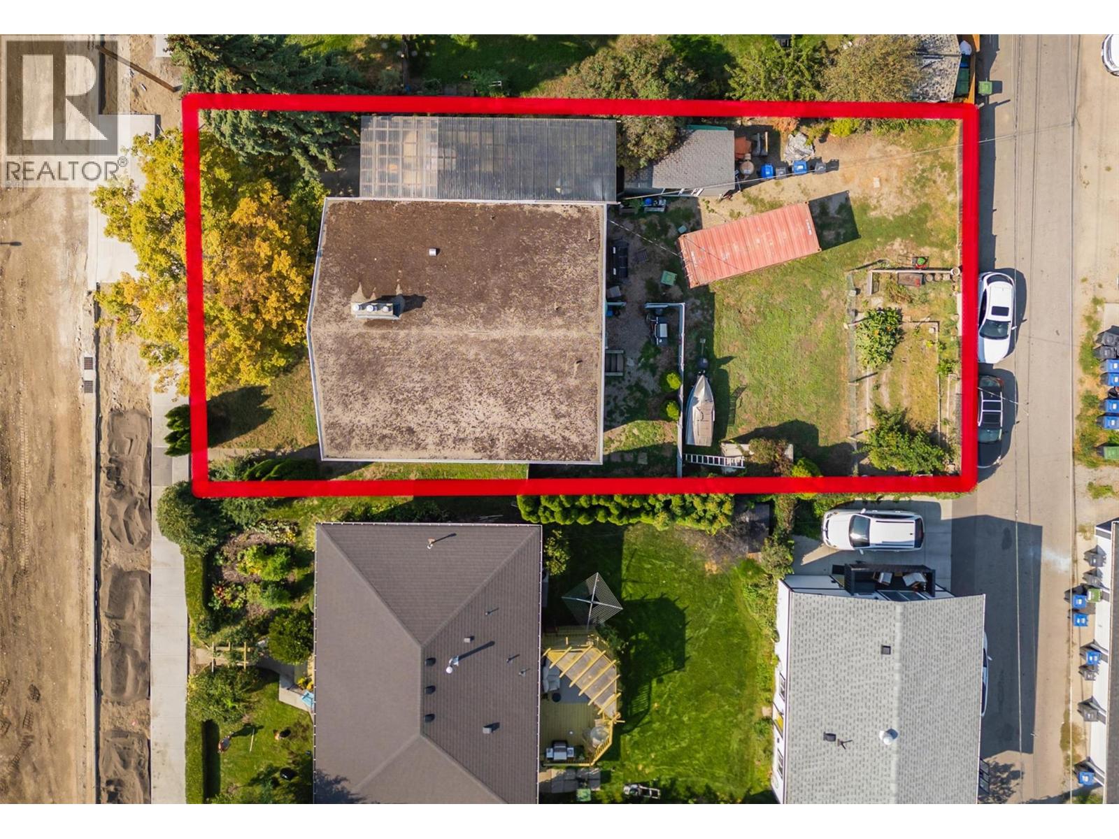 738 Morrison Avenue Kelowna Photo 4