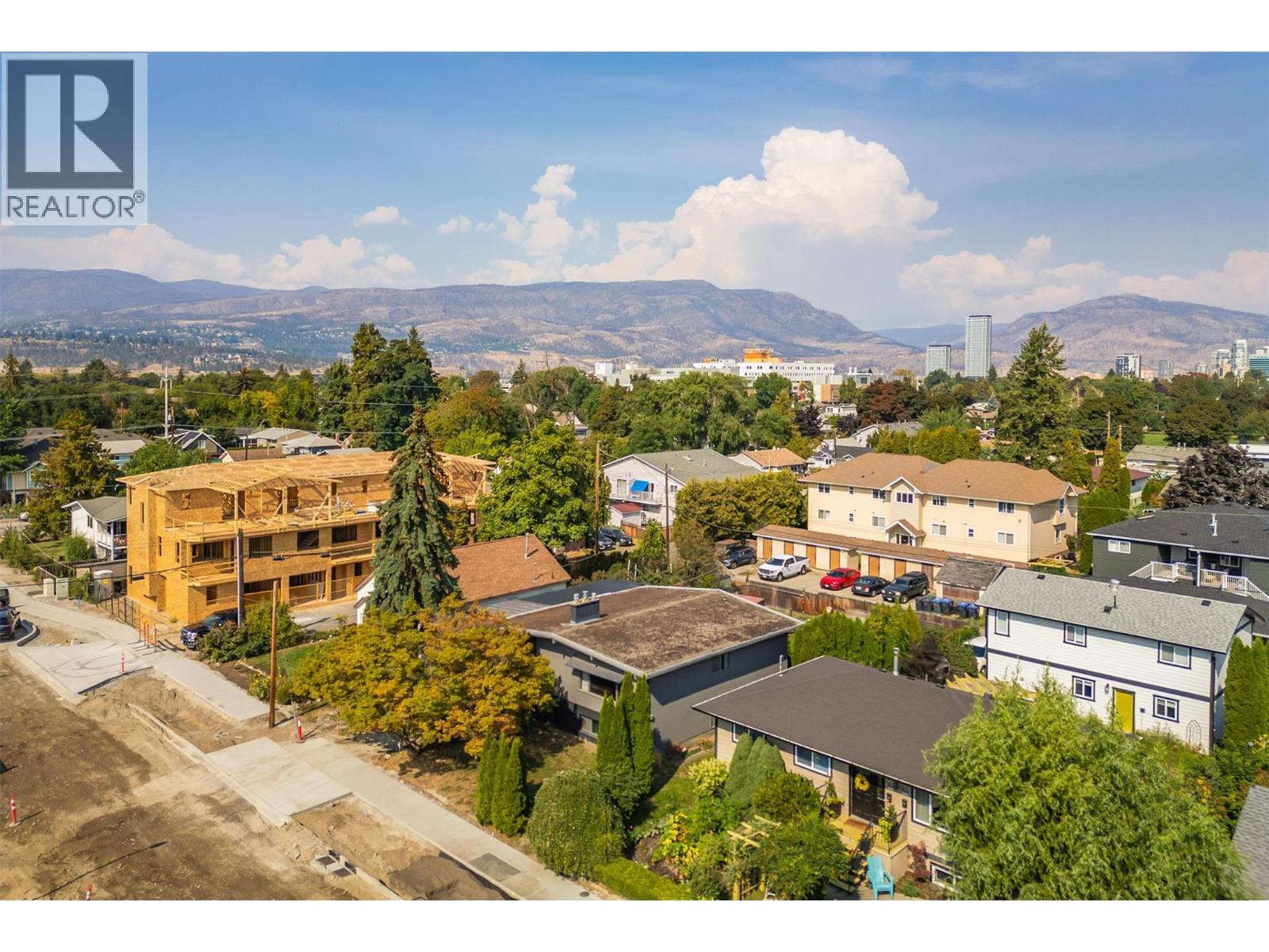 738 Morrison Avenue Kelowna Photo 37