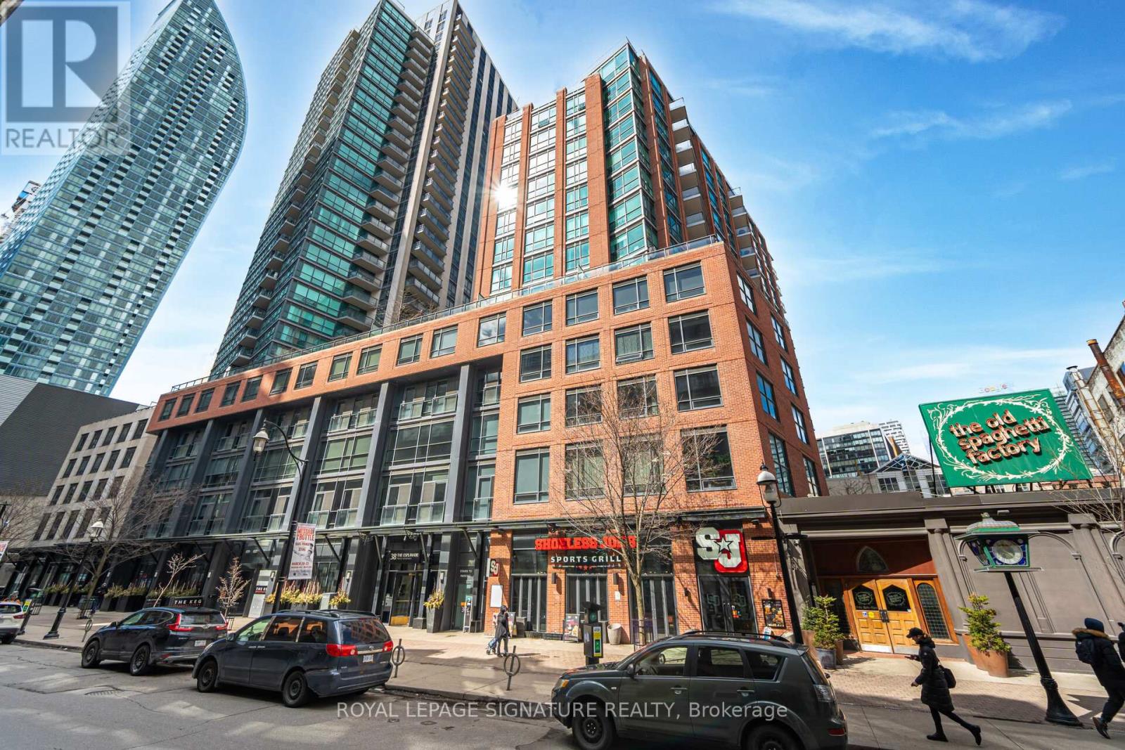 1003 - 38 The Esplanade, Toronto, Ontario  M5E 1A5 - Photo 1 - C12415053