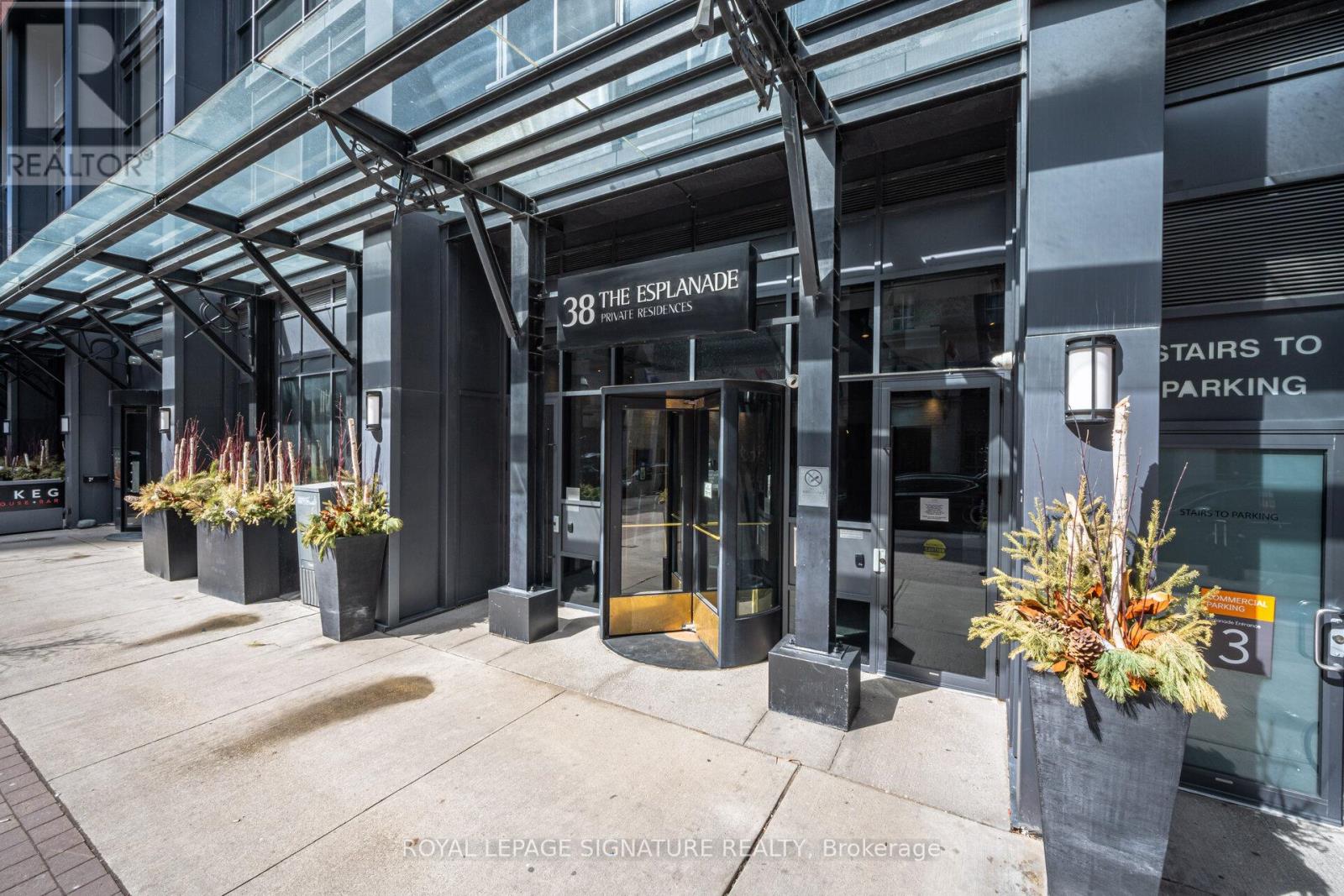 1003 - 38 The Esplanade, Toronto, Ontario  M5E 1A5 - Photo 2 - C12415053