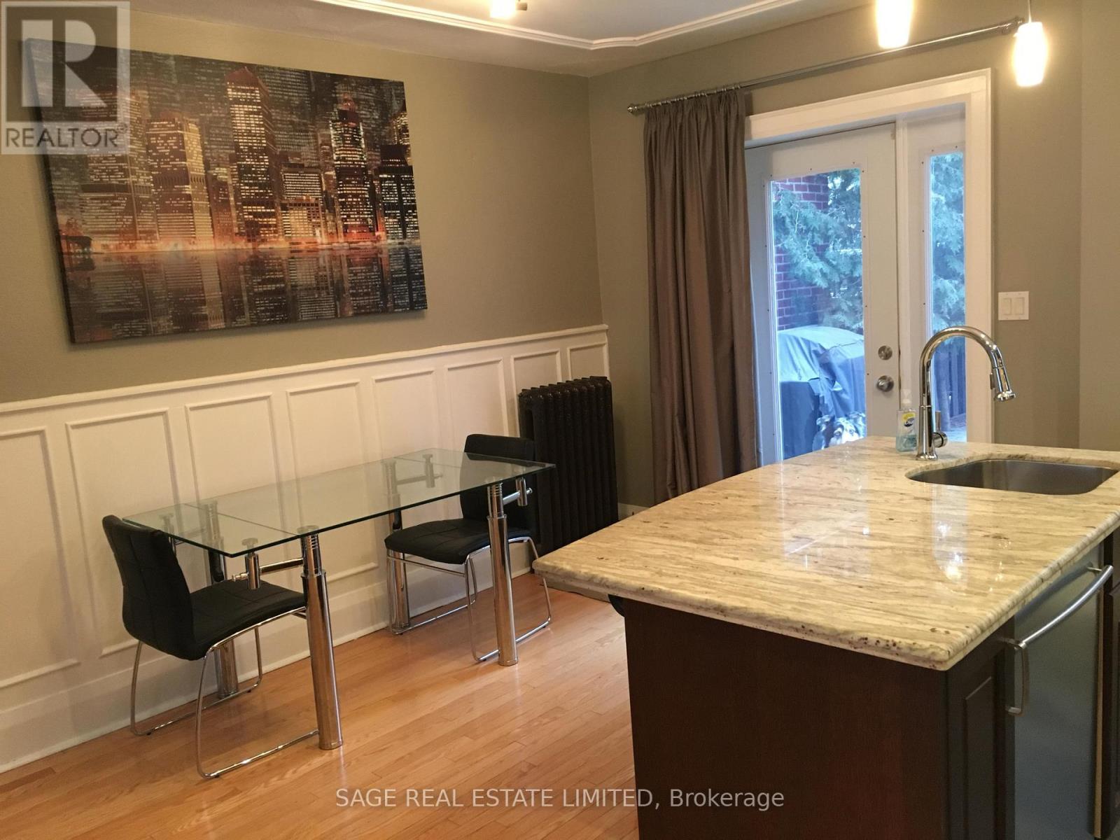 569 Soudan Avenue, Toronto, Ontario  M4S 1X1 - Photo 4 - C12415114
