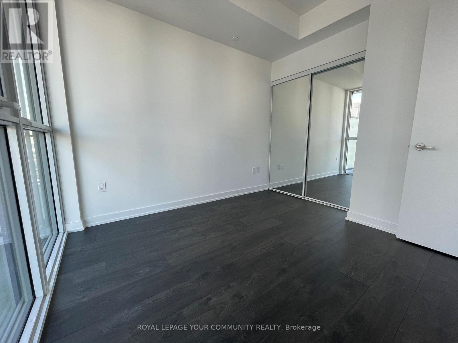 1708 - 38 Iannuzzi Street, Toronto, Ontario  M5V 0S2 - Photo 4 - C12415155