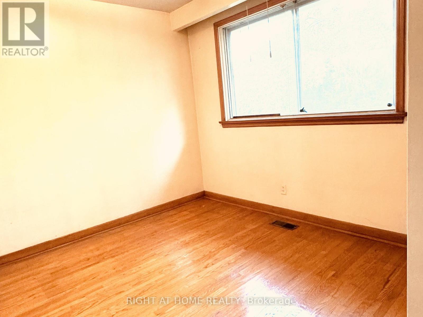 87 Fenelon Drive, Toronto, Ontario  M3A 3K4 - Photo 14 - C12410975
