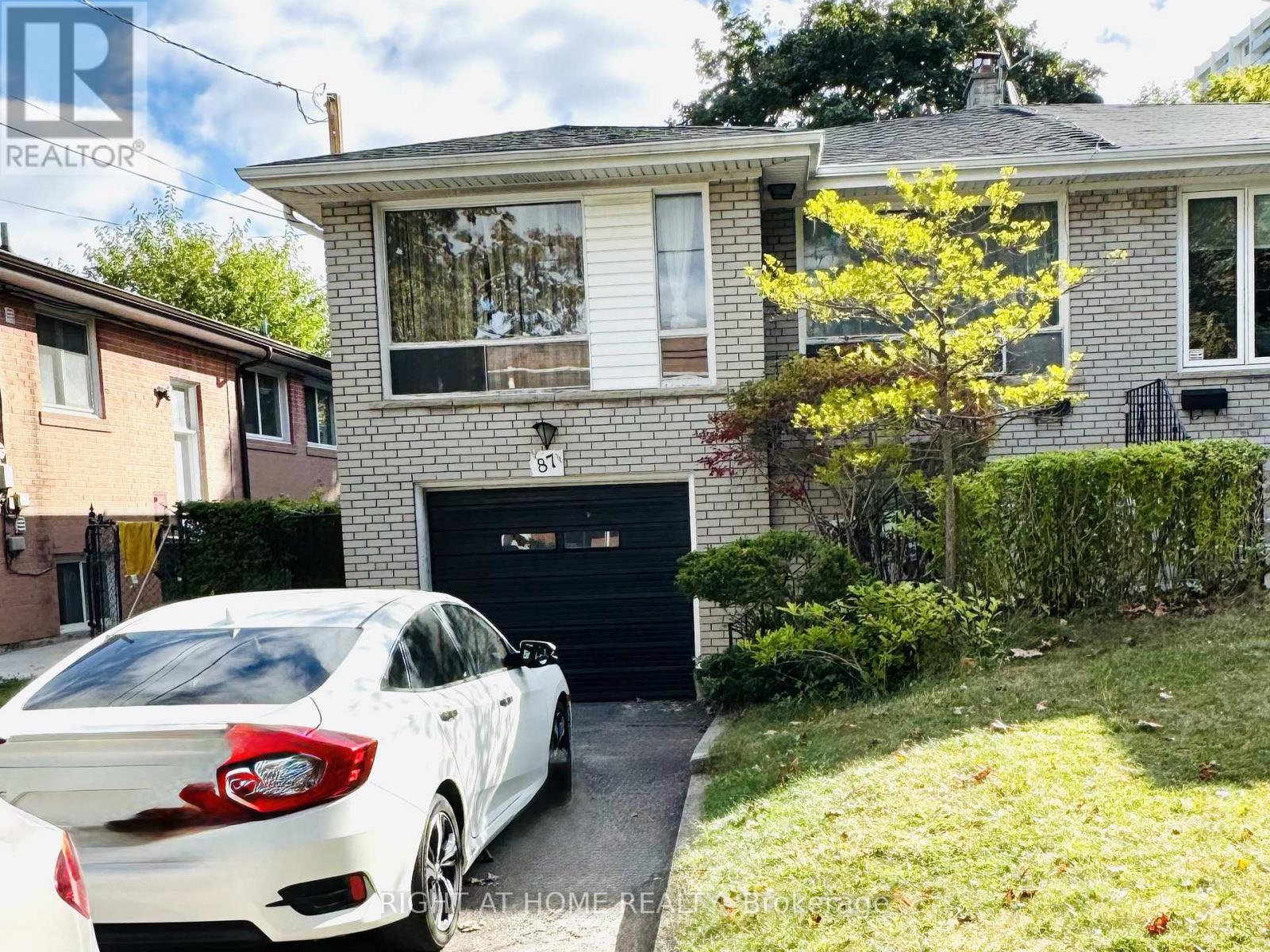 87 Fenelon Drive, Toronto, Ontario  M3A 3K4 - Photo 7 - C12410975