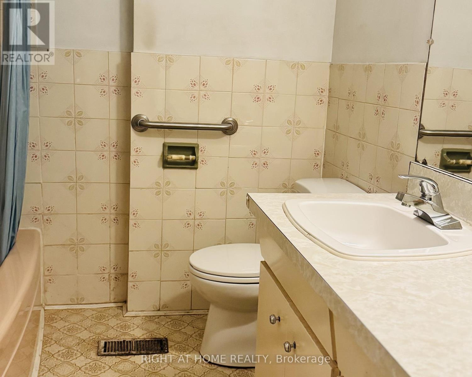 87 Fenelon Drive, Toronto, Ontario  M3A 3K4 - Photo 11 - C12410975