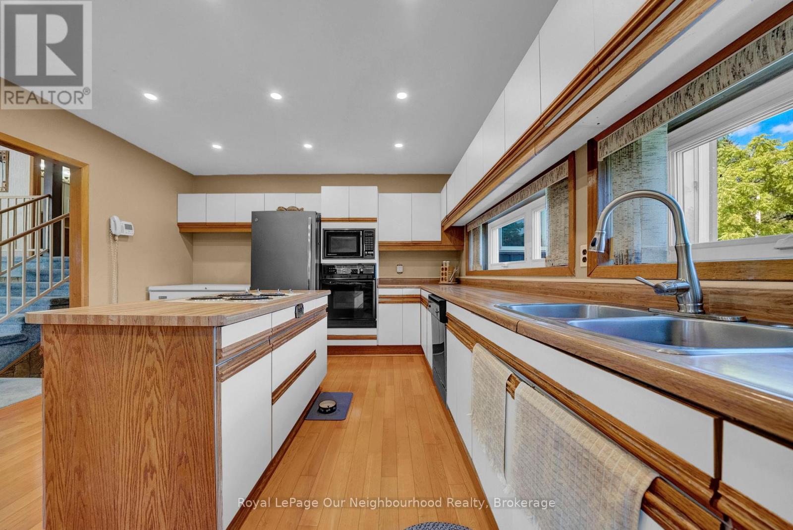 9 Columbus Street S, Kawartha Lakes, Ontario  K9V 0J9 - Photo 15 - X12415248