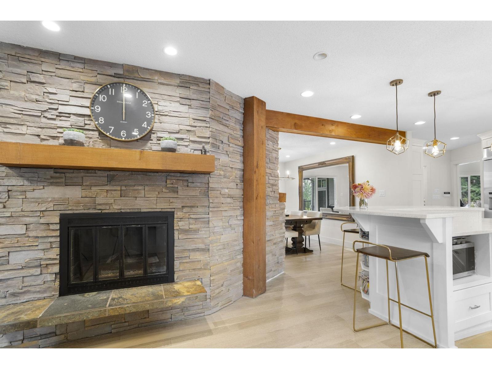 4374 Bridgeview Street, Abbotsford, British Columbia  V4X 1W8 - Photo 11 - R3049651