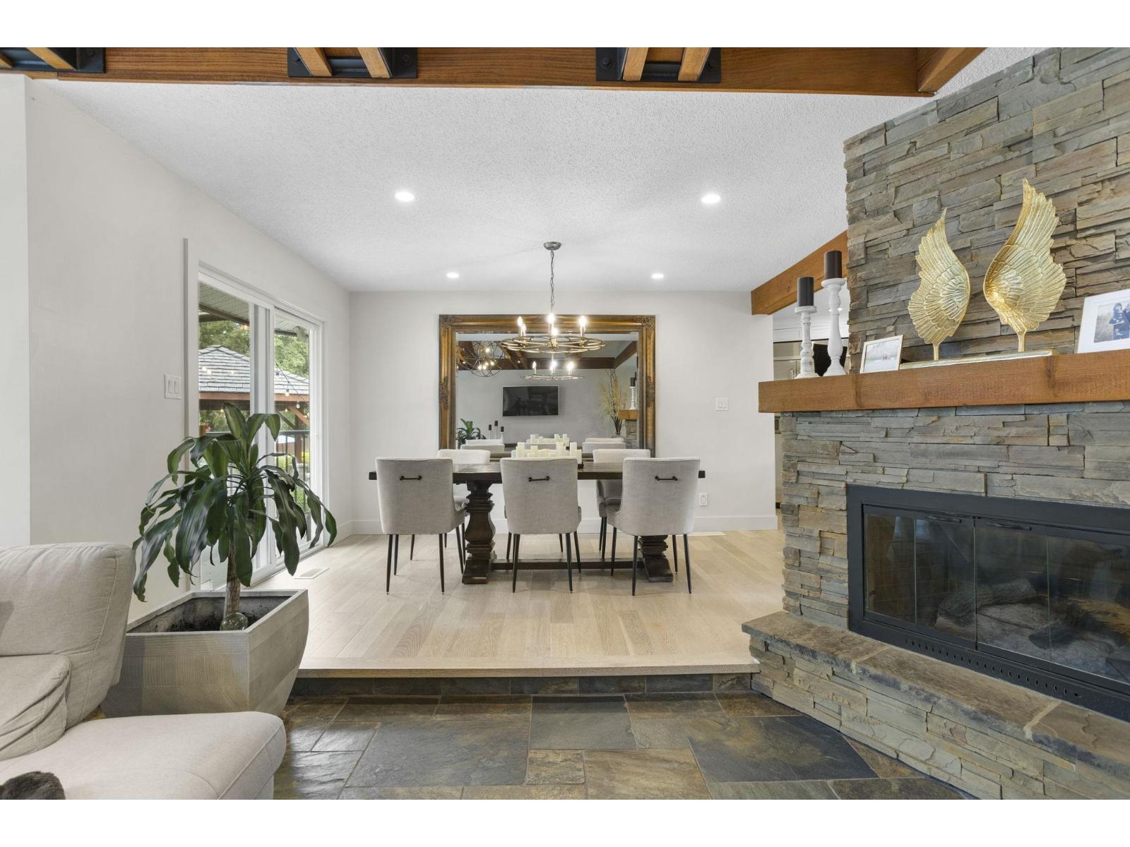 4374 Bridgeview Street, Abbotsford, British Columbia  V4X 1W8 - Photo 5 - R3049651