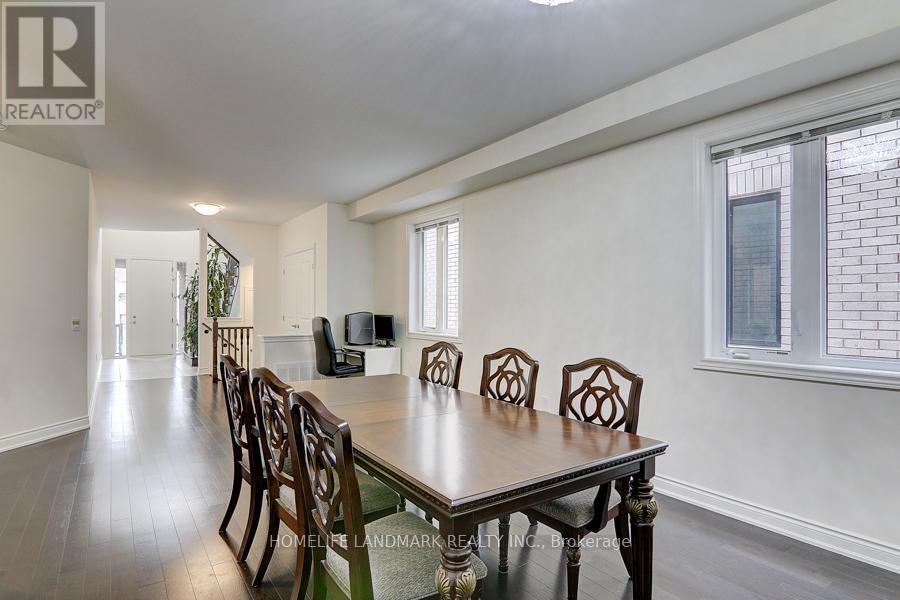 98 Beckett Avenue, East Gwillimbury, Ontario  L9N 0S7 - Photo 11 - N12414999