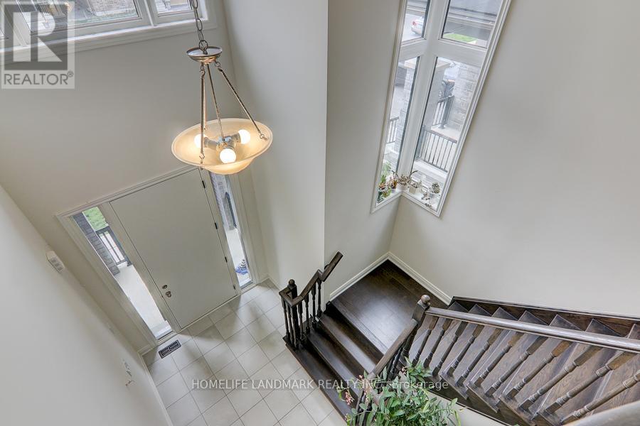 98 Beckett Avenue, East Gwillimbury, Ontario  L9N 0S7 - Photo 24 - N12414999