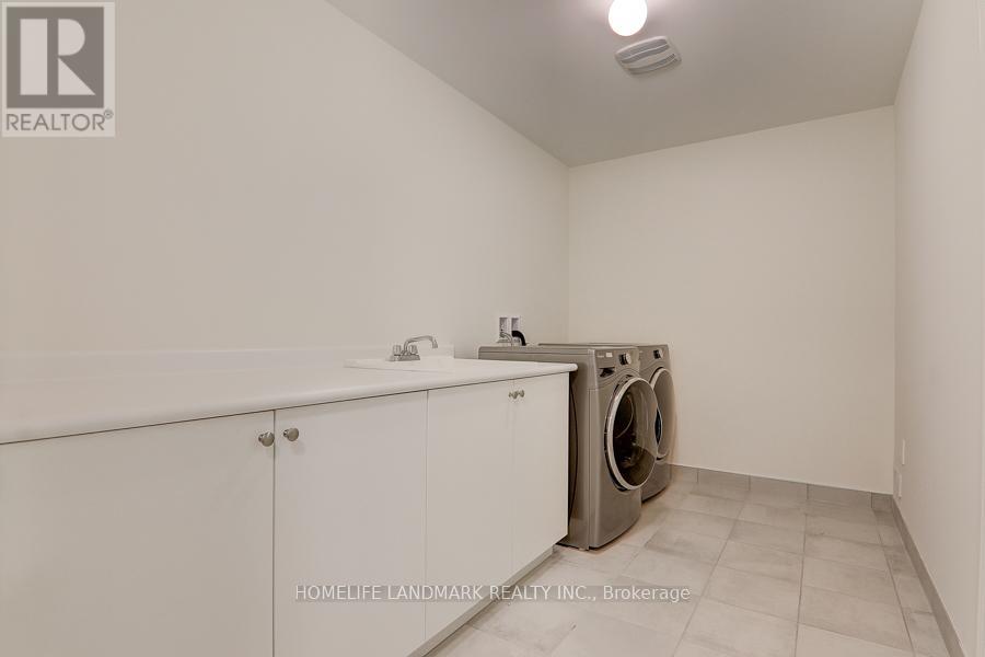 98 Beckett Avenue, East Gwillimbury, Ontario  L9N 0S7 - Photo 34 - N12414999