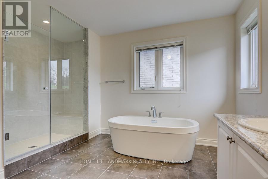 98 Beckett Avenue, East Gwillimbury, Ontario  L9N 0S7 - Photo 38 - N12414999