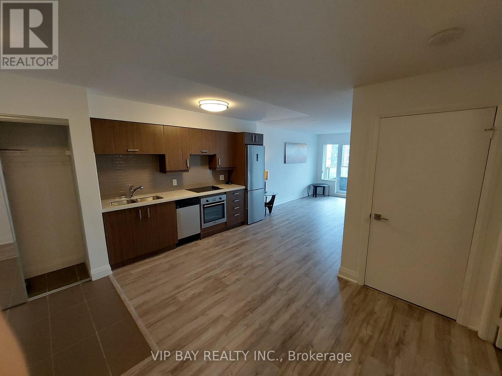 1103 - 18 Uptown Drive, Markham, Ontario  L3R 5M5 - Photo 6 - N12415000