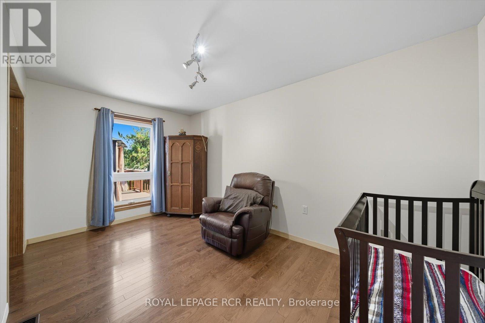 1637 15 Side Road, New Tecumseth, Ontario  L0G 1W0 - Photo 18 - N12415008