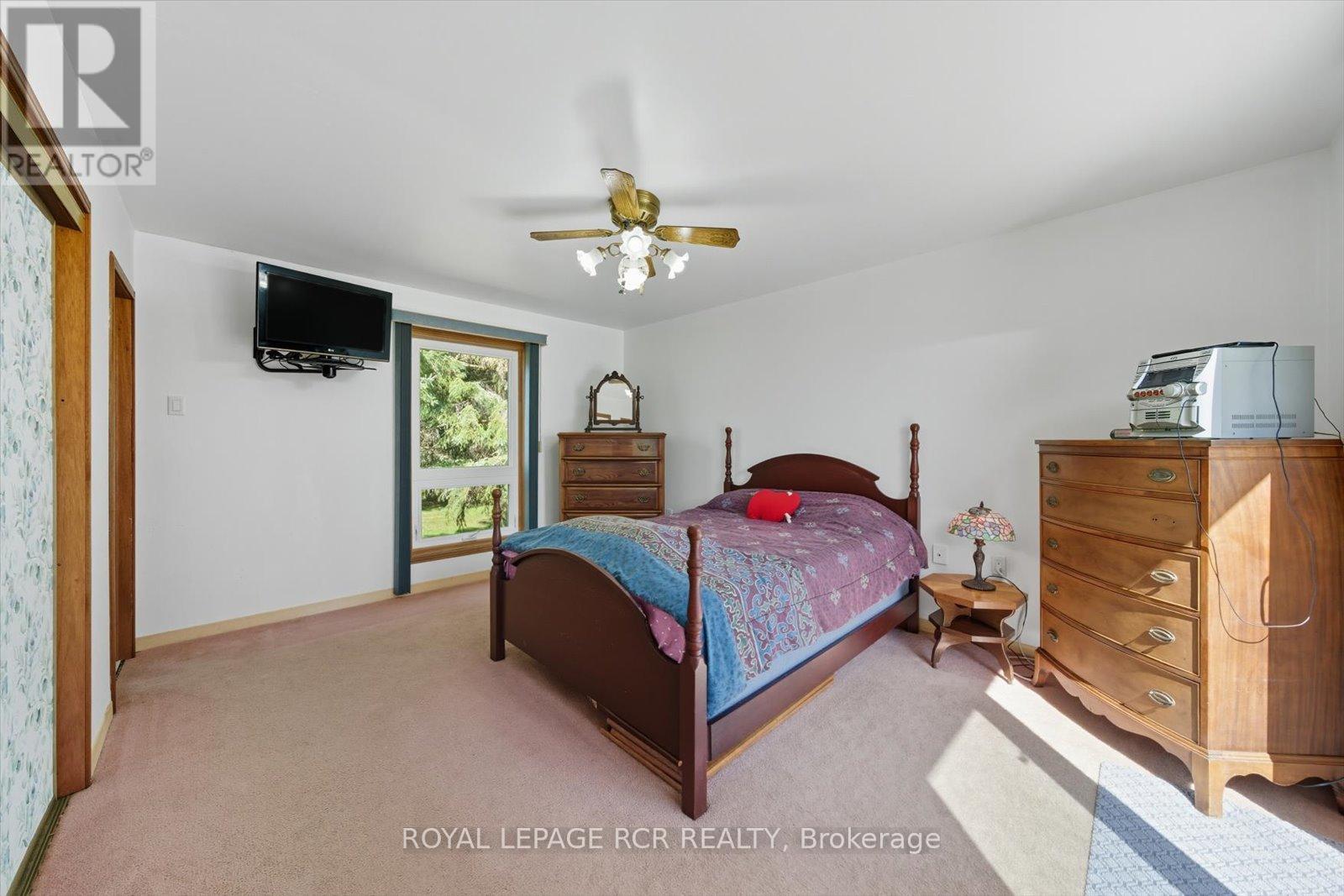 1637 15 Side Road, New Tecumseth, Ontario  L0G 1W0 - Photo 27 - N12415008