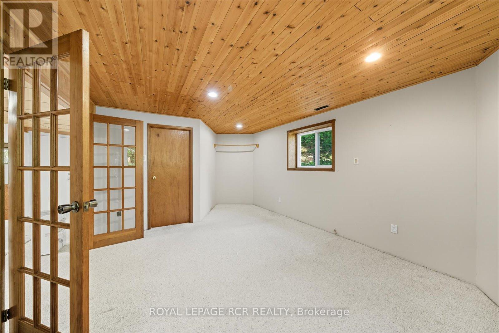 1637 15 Side Road, New Tecumseth, Ontario  L0G 1W0 - Photo 30 - N12415008