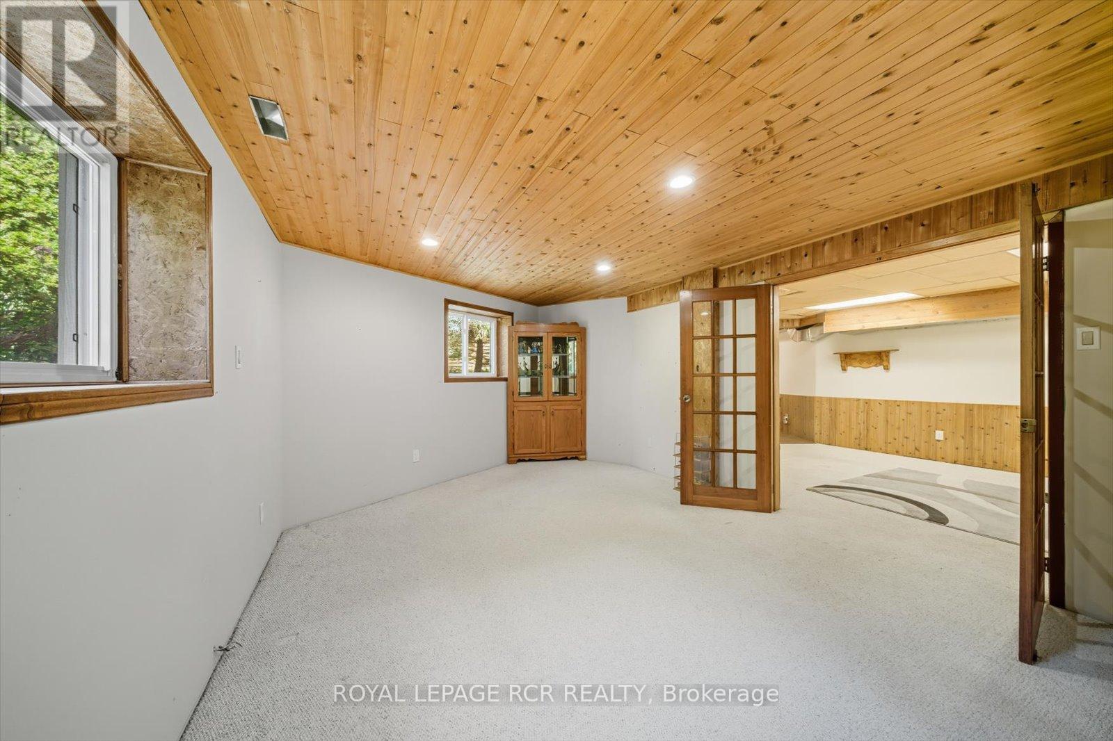 1637 15 Side Road, New Tecumseth, Ontario  L0G 1W0 - Photo 31 - N12415008