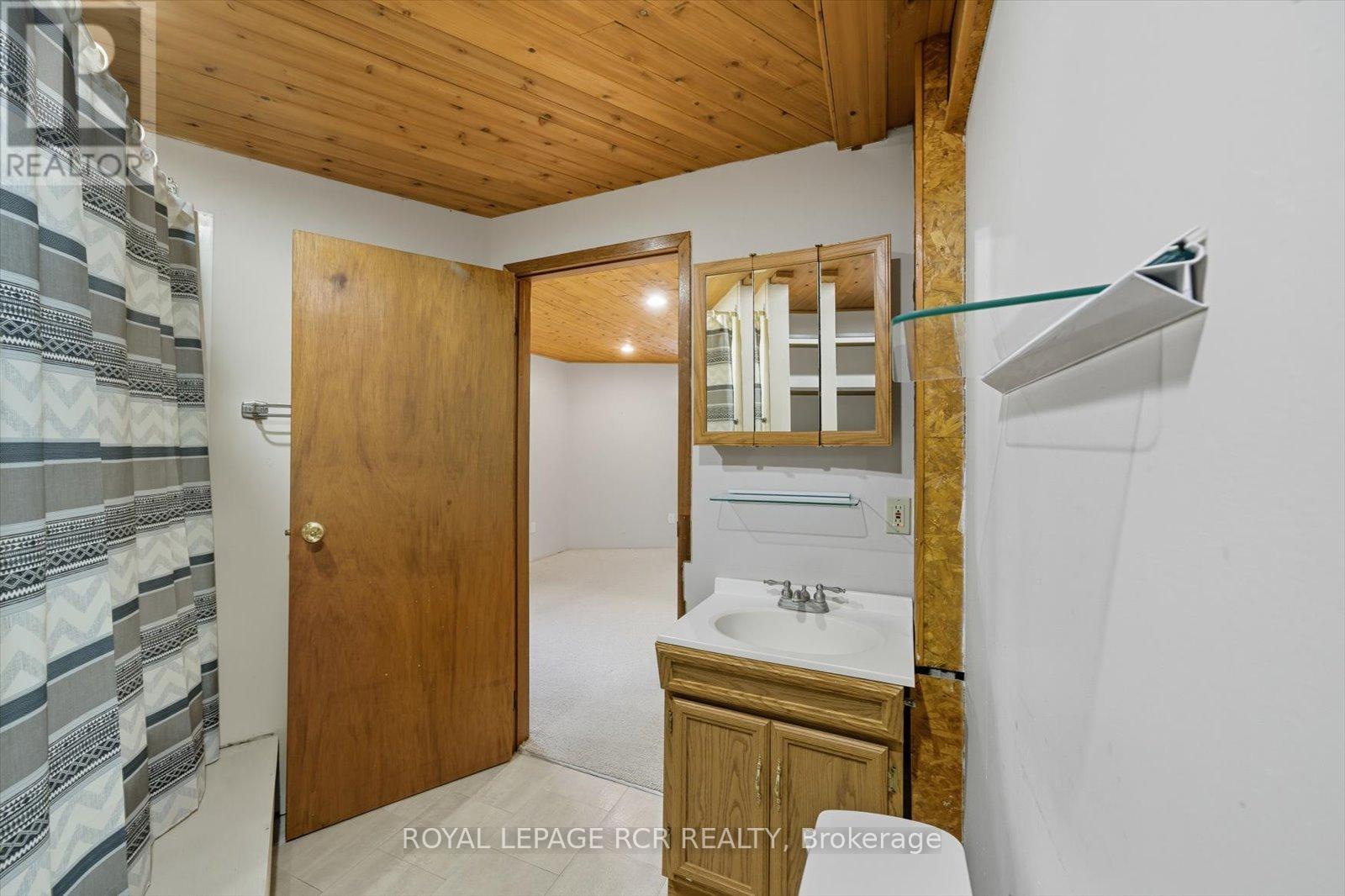 1637 15 Side Road, New Tecumseth, Ontario  L0G 1W0 - Photo 32 - N12415008