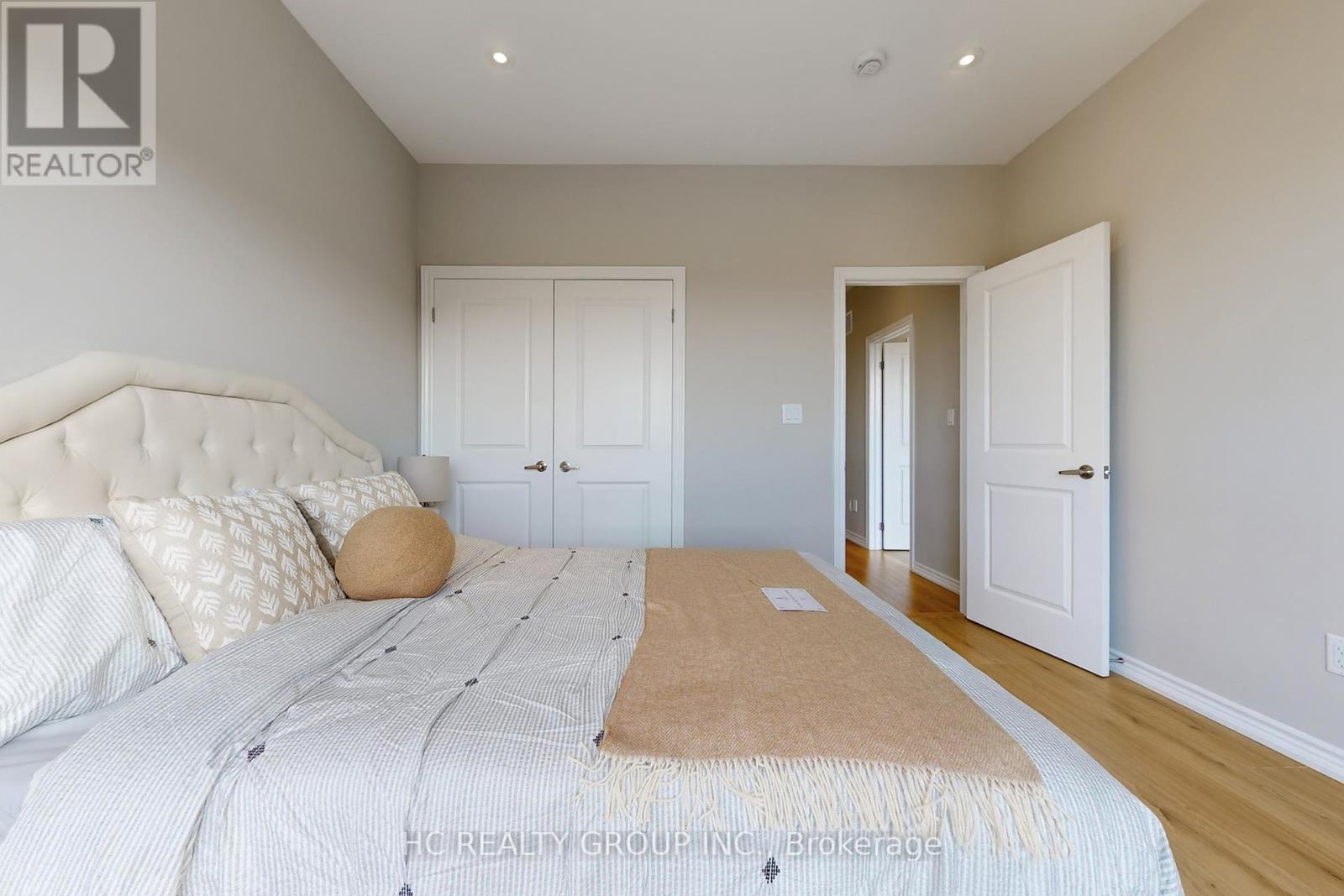 64 La Tache Crescent, Markham, Ontario  L6C 0Z6 - Photo 15 - N12415054