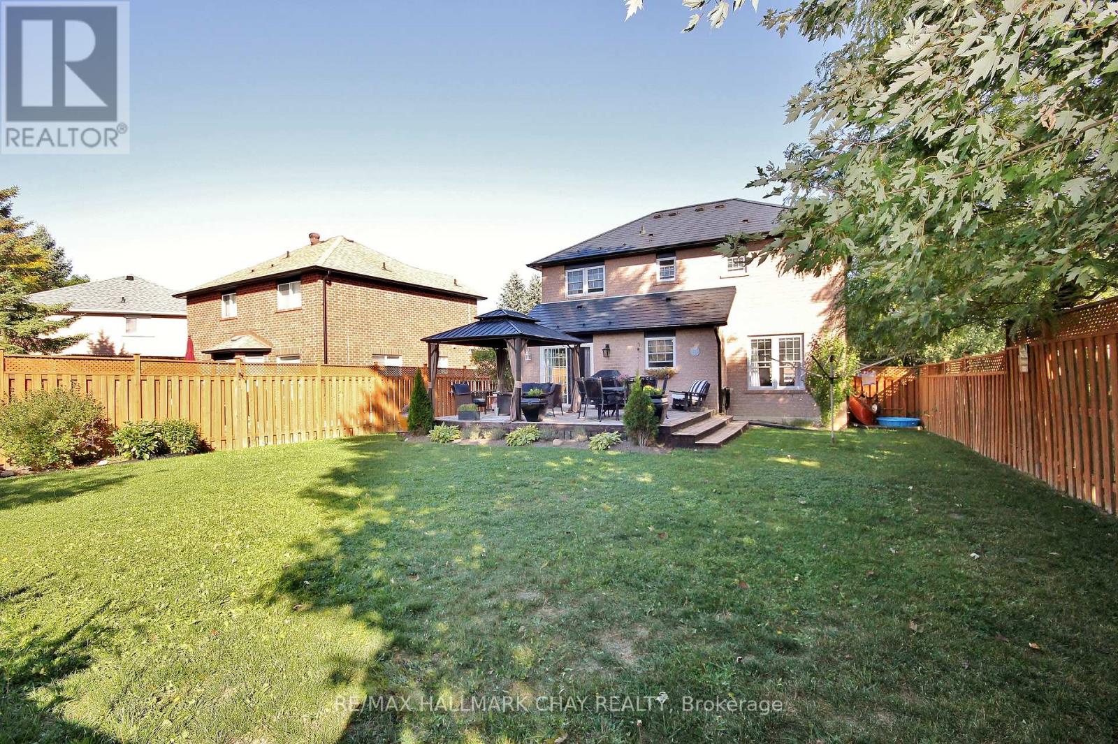1084 Winnifred Court, Innisfil, Ontario  L9S 2B3 - Photo 30 - N12415097