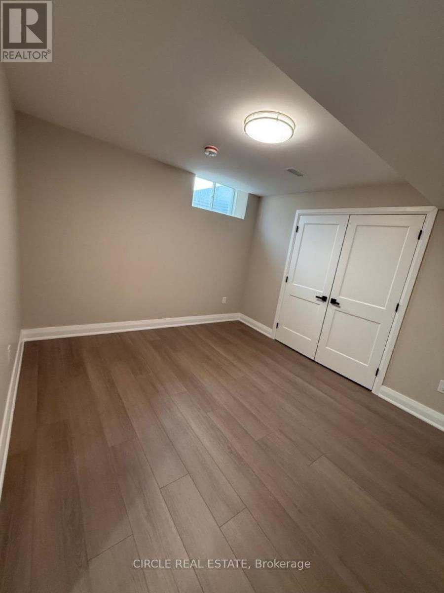 213 Danny Wheeler Boulevard, Georgina, Ontario  L4P 0J8 - Photo 25 - N12415137