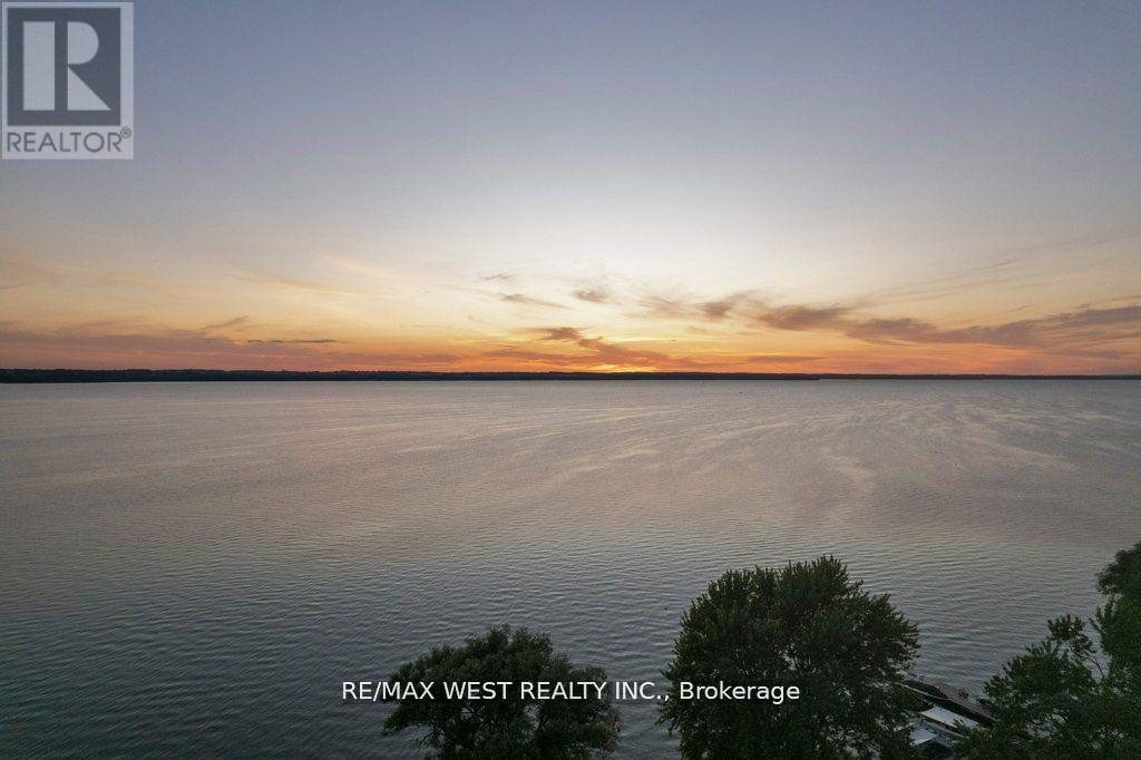 275 Pine Beach Drive, Georgina, Ontario  L4P 2V7 - Photo 36 - N12415159