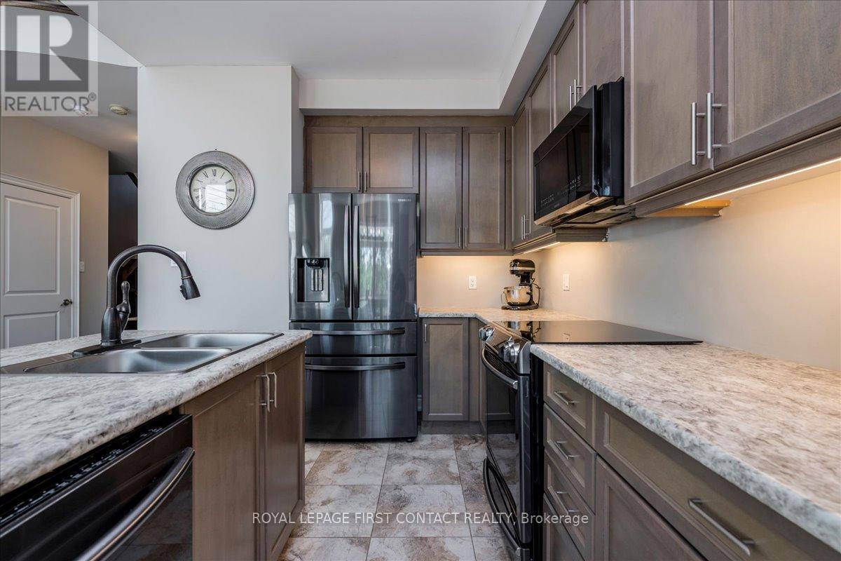 8 Nautical Lane, Wasaga Beach, Ontario  L9Z 0G1 - Photo 9 - S12415147