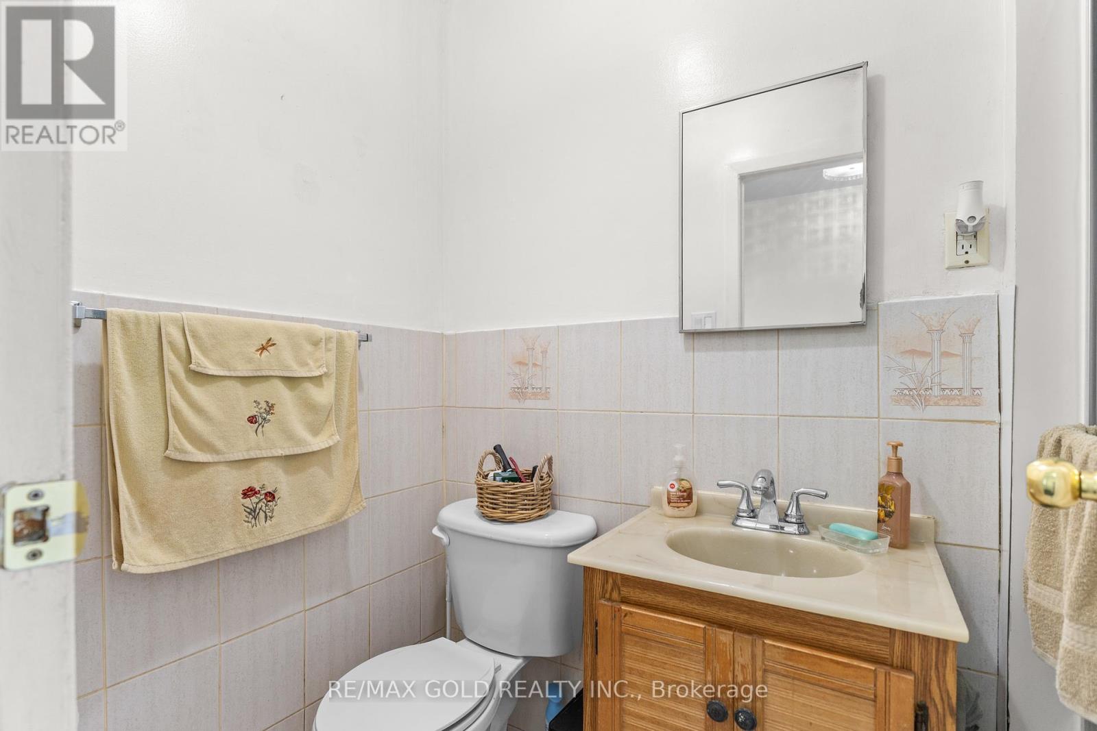 1 Greenbriar Road, Brampton, Ontario  L6S 1V4 - Photo 23 - W12415013