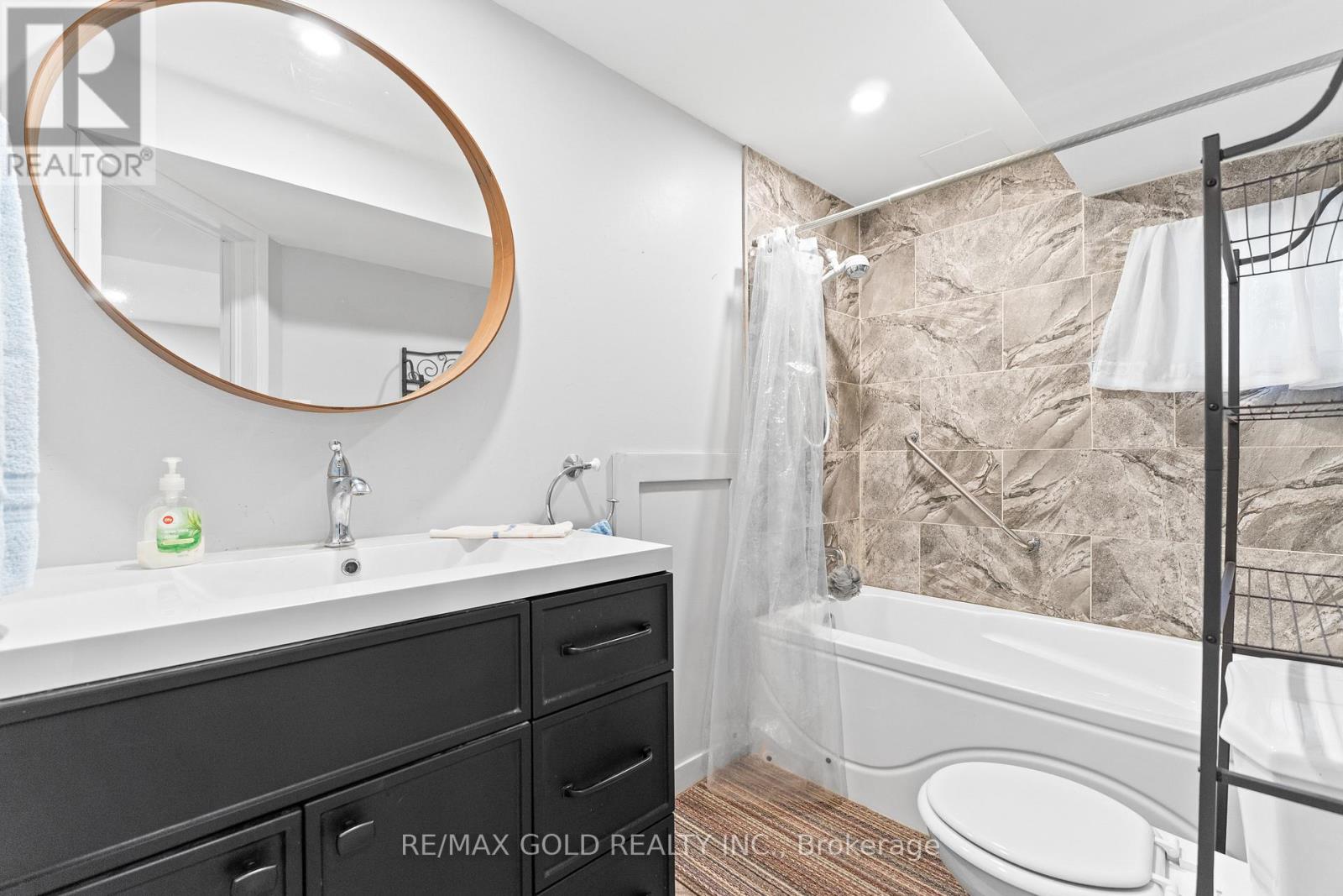 1 Greenbriar Road, Brampton, Ontario  L6S 1V4 - Photo 46 - W12415013