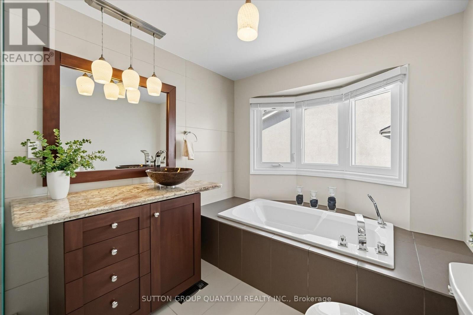 1507 Litchfield Road, Oakville, Ontario  L6H 5P4 - Photo 28 - W12415038
