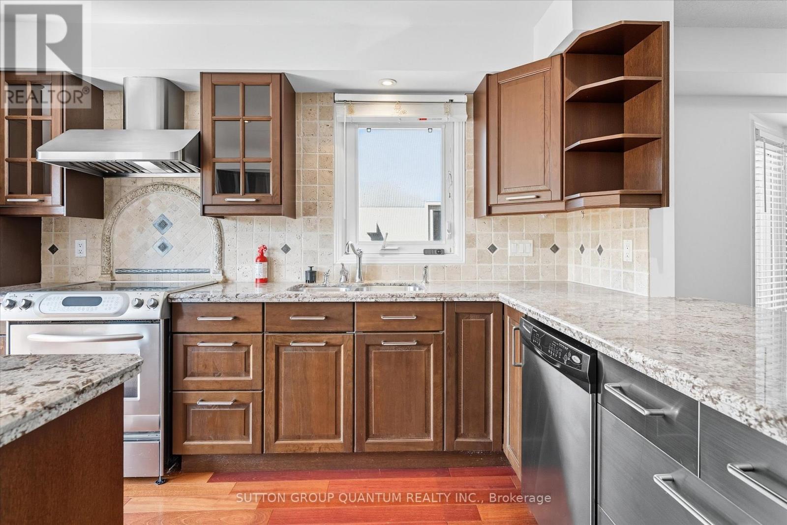 1507 Litchfield Road, Oakville, Ontario  L6H 5P4 - Photo 8 - W12415038