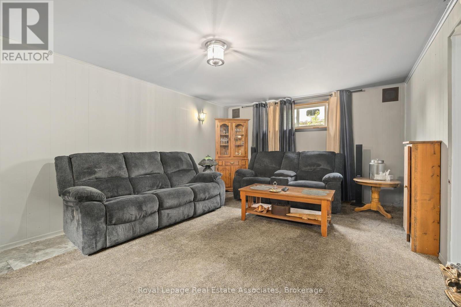 67 Roseford Terrace, Halton Hills, Ontario  L7J 2L2 - Photo 25 - W12415046