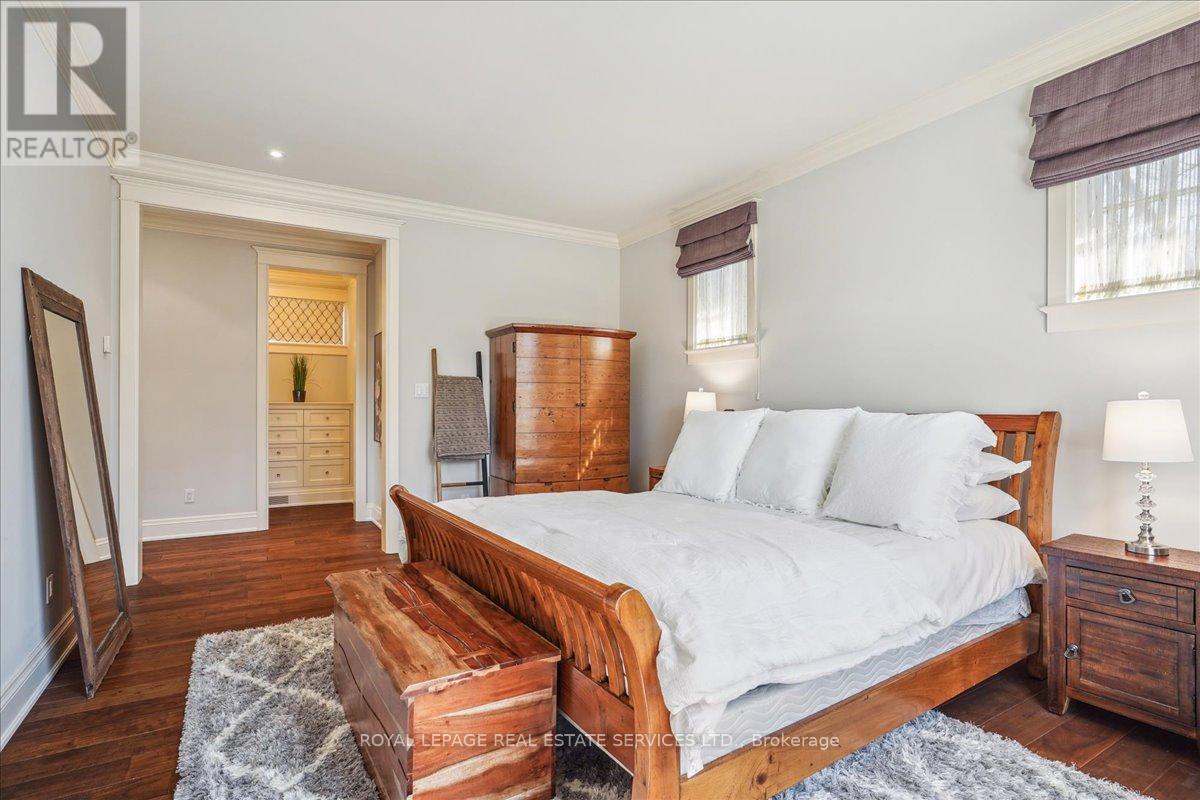 1267 Cumnock Crescent, Oakville, Ontario L6J 2N6 - Photo 16 - W12415048