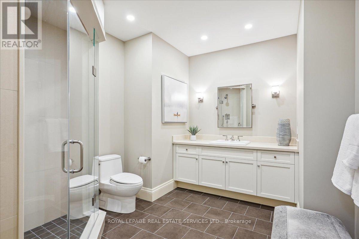 1267 Cumnock Crescent, Oakville, Ontario L6J 2N6 - Photo 32 - W12415048