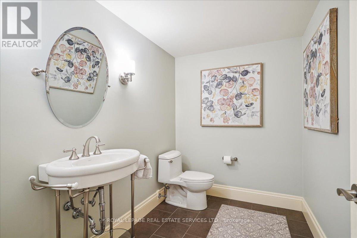 1267 Cumnock Crescent, Oakville, Ontario L6J 2N6 - Photo 34 - W12415048