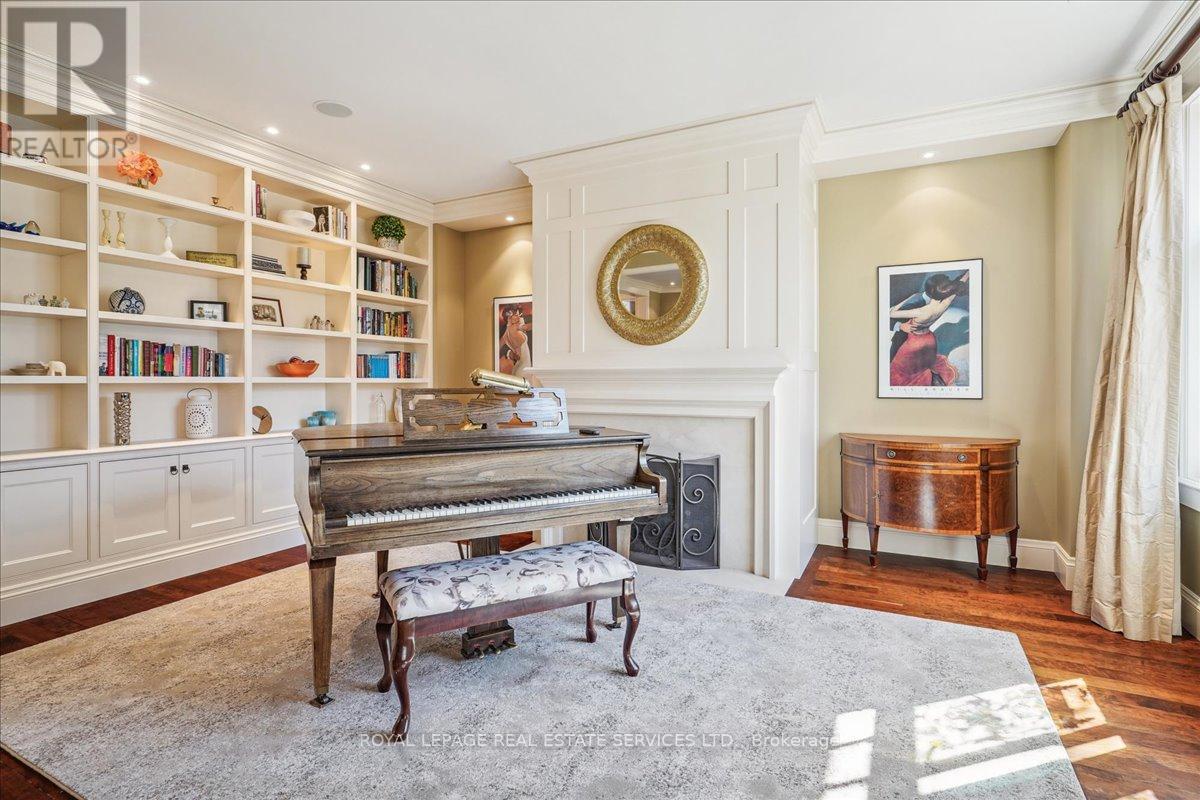 1267 Cumnock Crescent, Oakville, Ontario L6J 2N6 - Photo 7 - W12415048