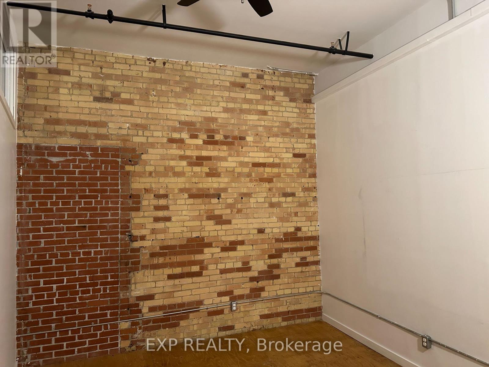 103 - 2480 Dundas Street W, Toronto, Ontario  M6P 1W9 - Photo 14 - W12415163