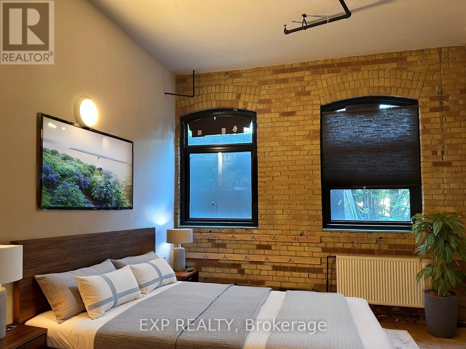 103 - 2480 Dundas Street W, Toronto, Ontario  M6P 1W9 - Photo 21 - W12415163