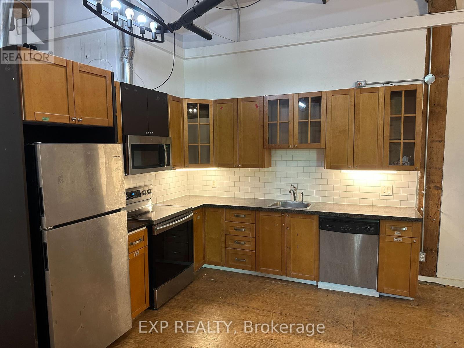 103 - 2480 Dundas Street W, Toronto, Ontario  M6P 1W9 - Photo 9 - W12415163