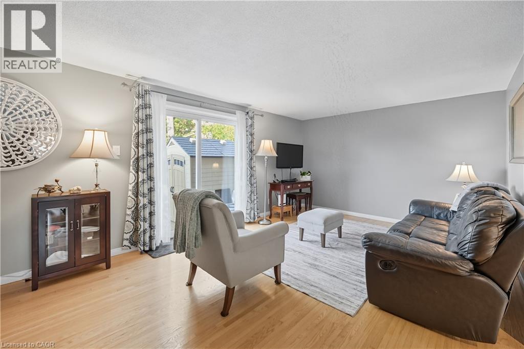 151 Gateshead Crescent Unit# 30, Stoney Creek, Ontario  L8G 3W1 - Photo 13 - 40768683